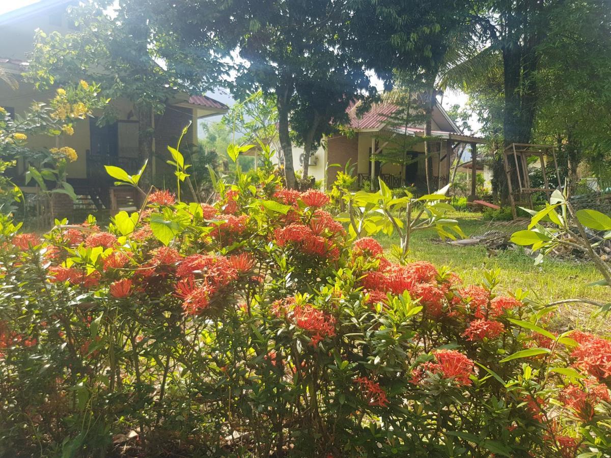 Vang Vieng Ruby'S Homestay 外观 照片