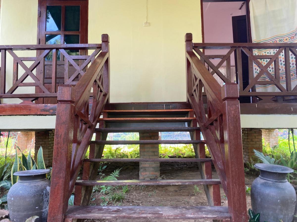 Vang Vieng Ruby'S Homestay 外观 照片