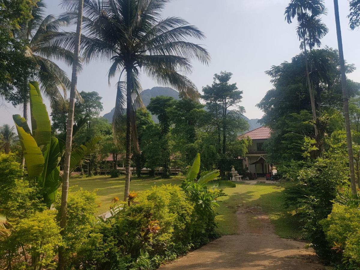 Vang Vieng Ruby'S Homestay 外观 照片